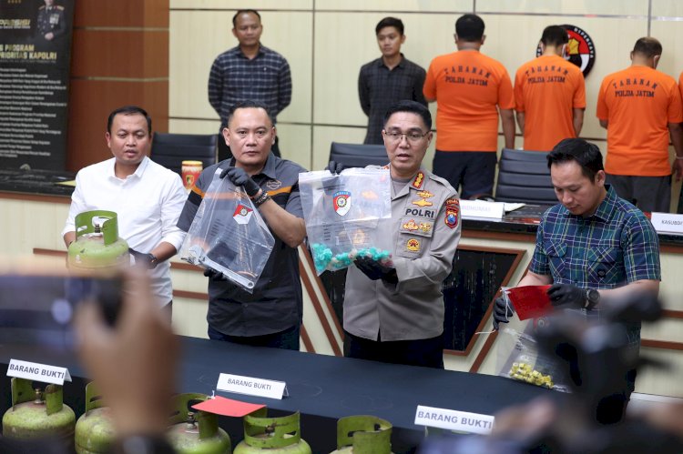 Polda Jatim Berhasil Bongkar Sindikat Pengoplos LPG Subsidi di Malang, 4 Orang Ditetapkan Sebagai Tersangka